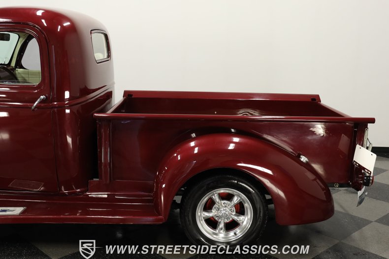 Chevrolet-Pickup-1946-Burgundy-Maroon-BronzeCream-29