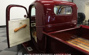 Chevrolet-Pickup-1946-Burgundy-Maroon-BronzeCream-36