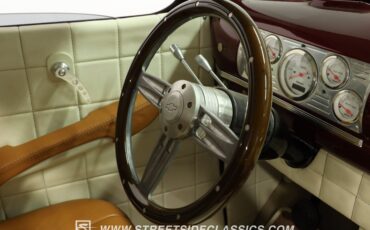 Chevrolet-Pickup-1946-Burgundy-Maroon-BronzeCream-44