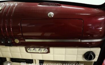 Chevrolet-Pickup-1946-Burgundy-Maroon-BronzeCream-45
