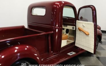 Chevrolet-Pickup-1946-Burgundy-Maroon-BronzeCream-46