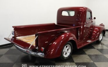 Chevrolet-Pickup-1946-Burgundy-Maroon-BronzeCream-47