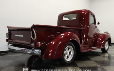 Chevrolet-Pickup-1946-Burgundy-Maroon-BronzeCream-9