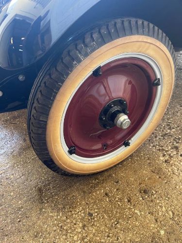 Chevrolet-Roadster-1928-Red-16