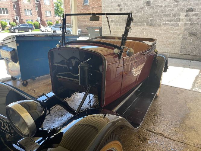 Chevrolet-Roadster-1928-Red-4