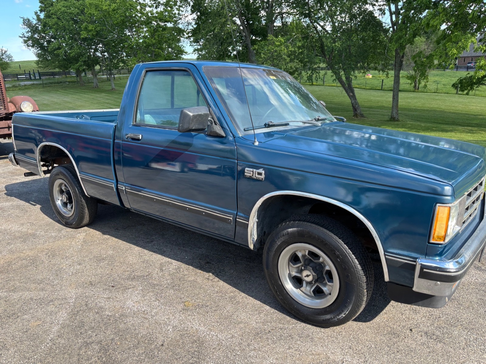 Chevrolet-S-10-1990-Standard-Cab-Pickup-1