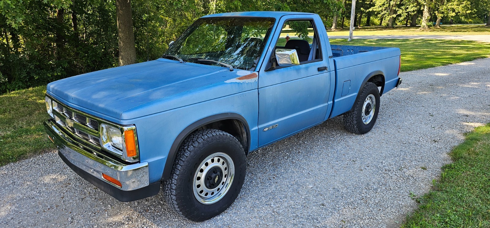 Chevrolet-S-10-1993-Standard-Cab-Pickup-1
