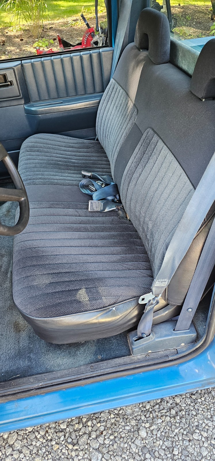 Chevrolet-S-10-1993-Standard-Cab-Pickup-18