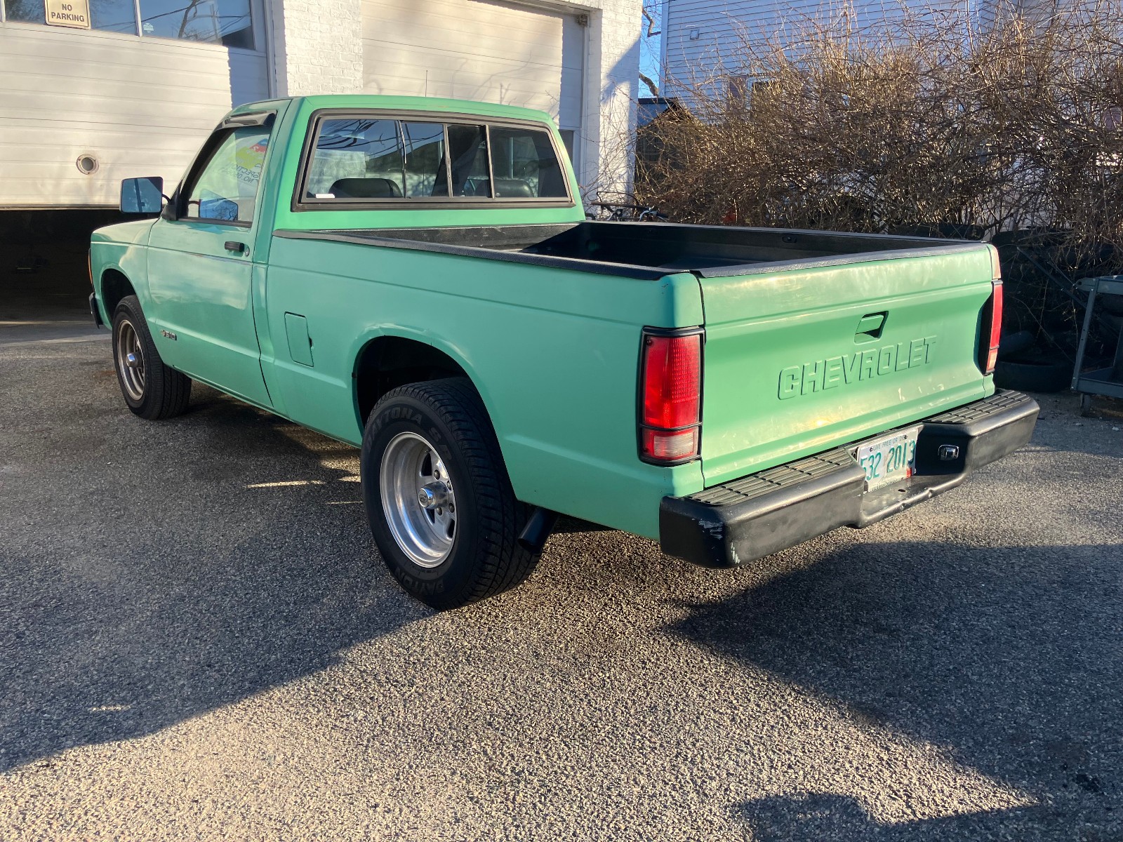 Chevrolet-S-10-1993-Standard-Cab-Pickup-3