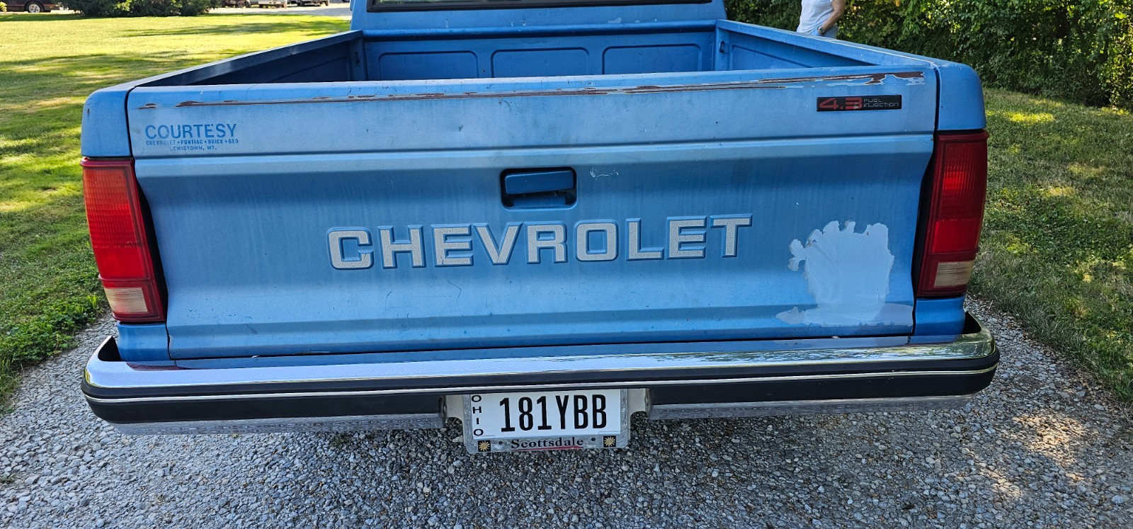 Chevrolet-S-10-1993-Standard-Cab-Pickup-5