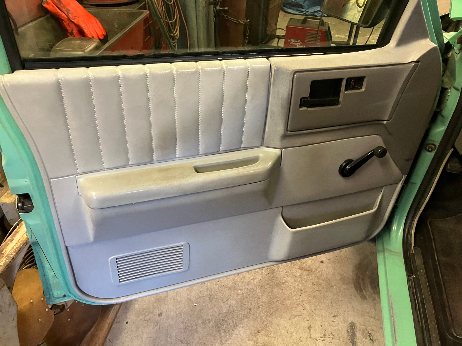 Chevrolet-S-10-1993-Standard-Cab-Pickup-7