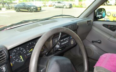 Chevrolet-S-10-1994-Standard-Cab-Pickup-11