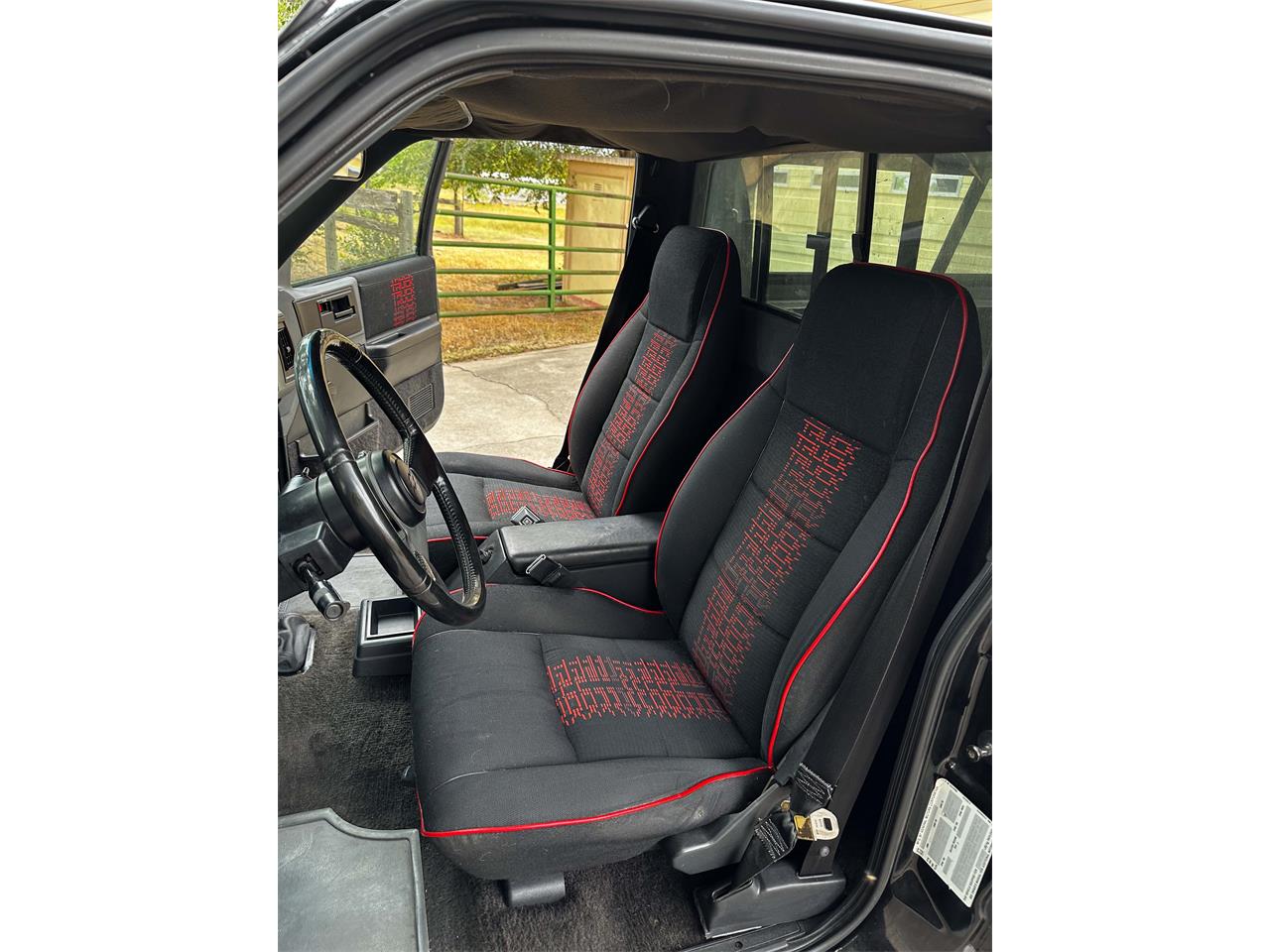 Chevrolet-S10-1987-Black-Black-12