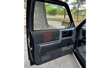 Chevrolet-S10-1987-Black-Black-13