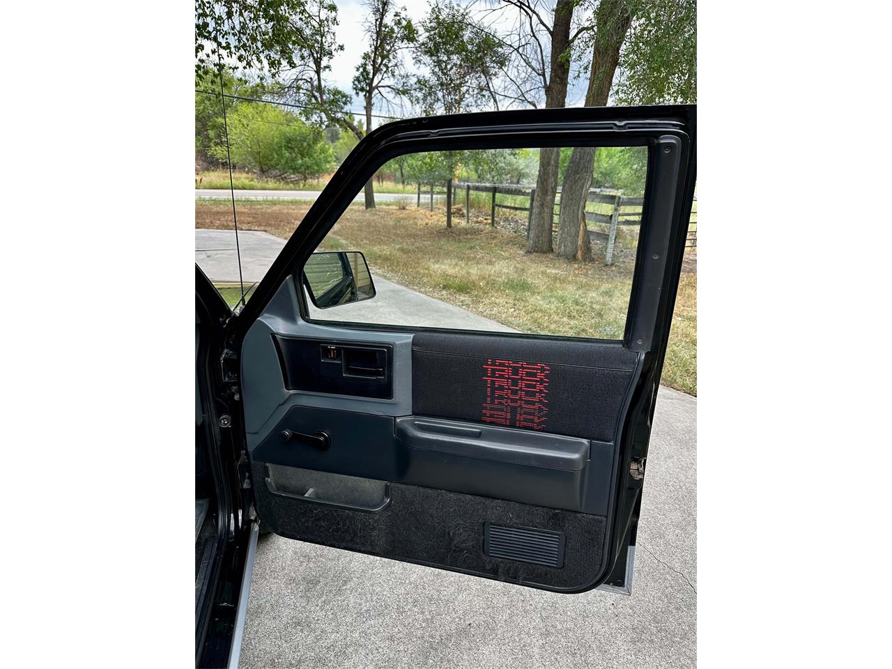 Chevrolet-S10-1987-Black-Black-14