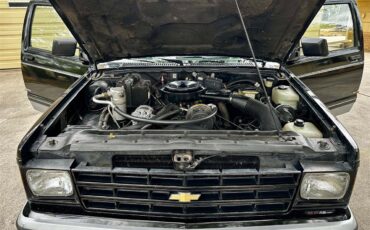 Chevrolet-S10-1987-Black-Black-15