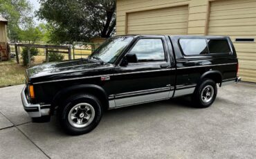 Chevrolet-S10-1987-Black-Black-21