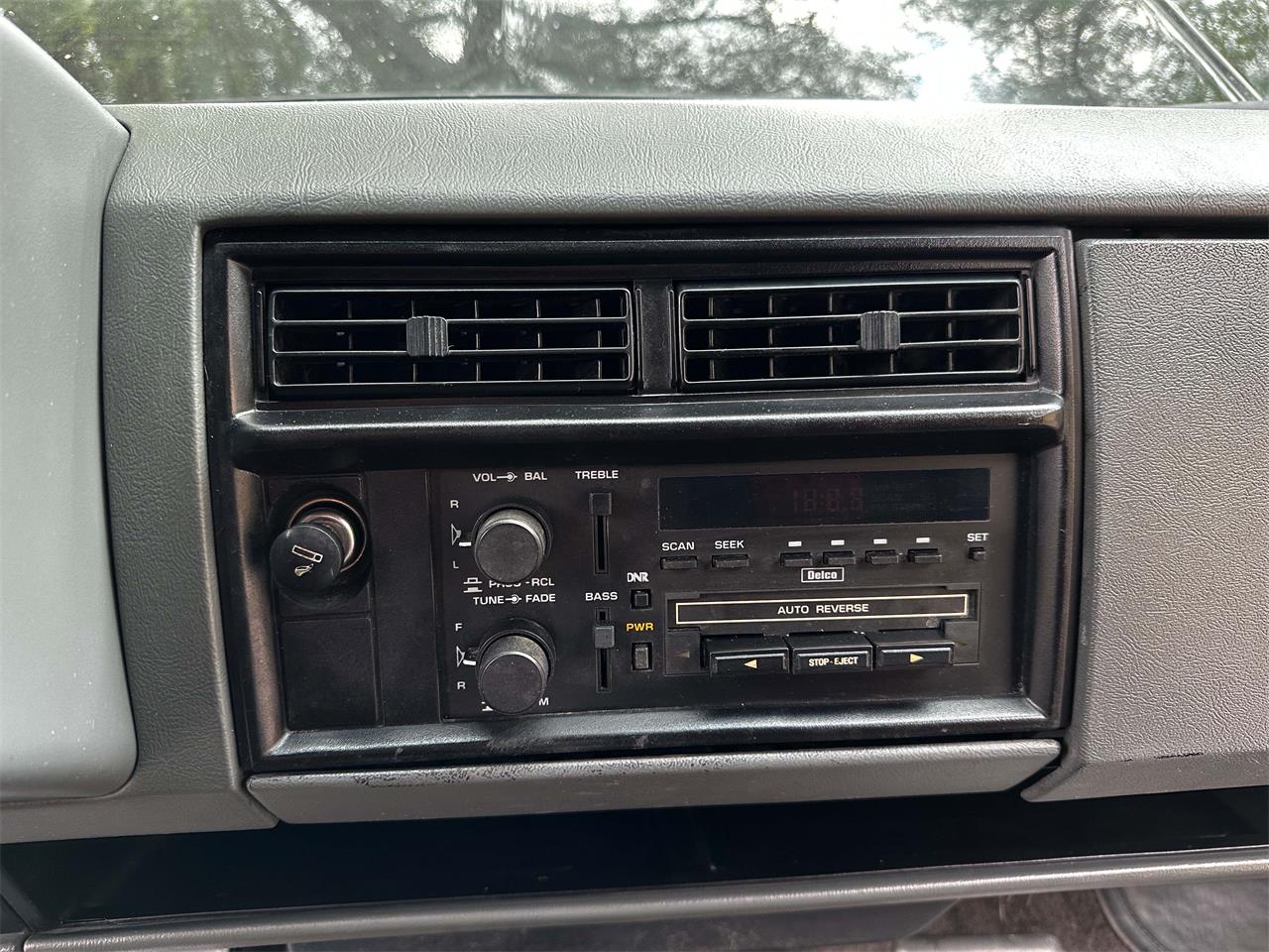 Chevrolet-S10-1987-Black-Black-4
