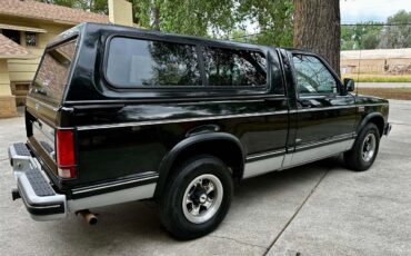 Chevrolet-S10-1987-Black-Black-9