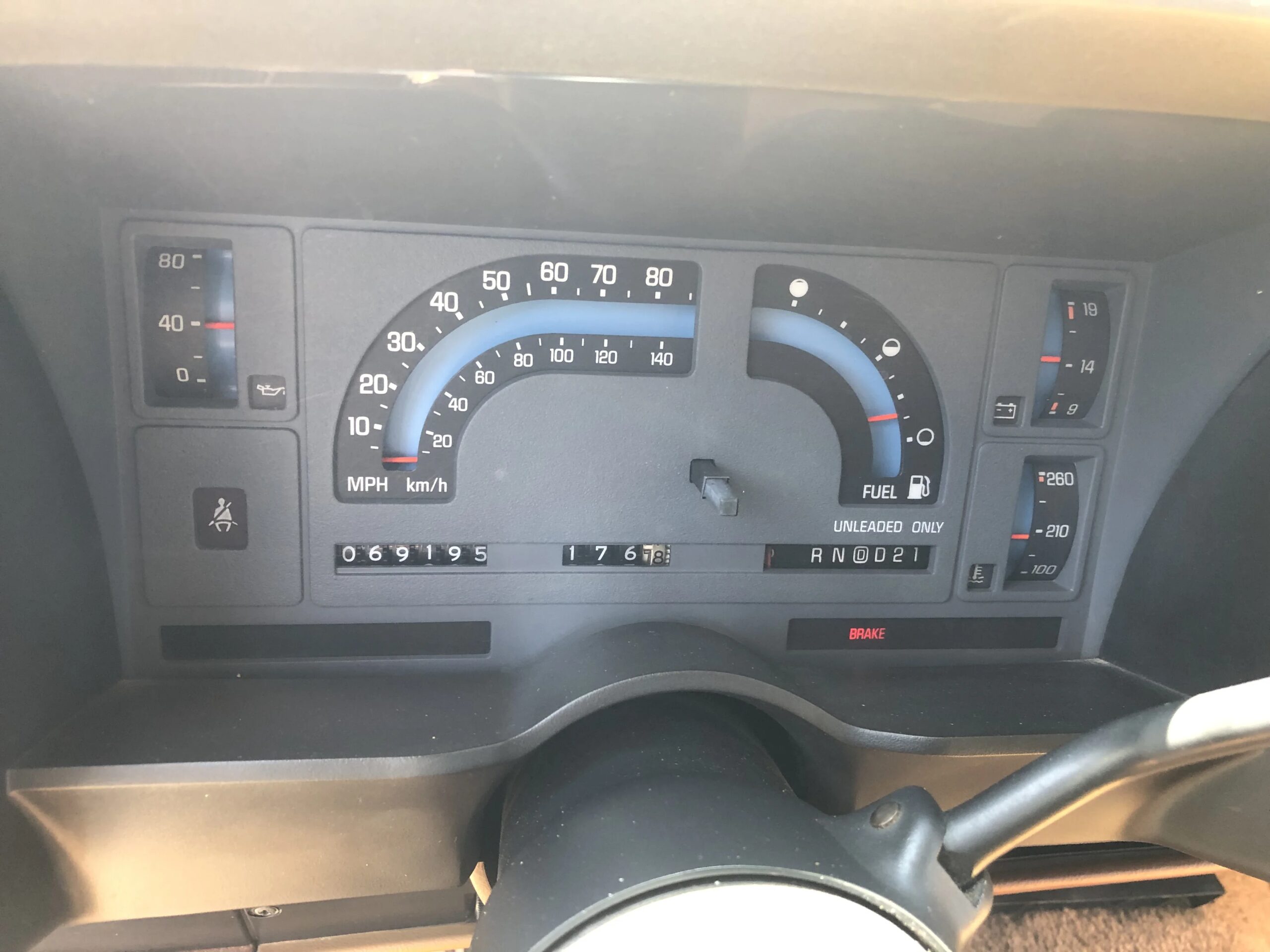 Chevrolet-S10-blazer-2wd-2-door-1988-White-Beige-2