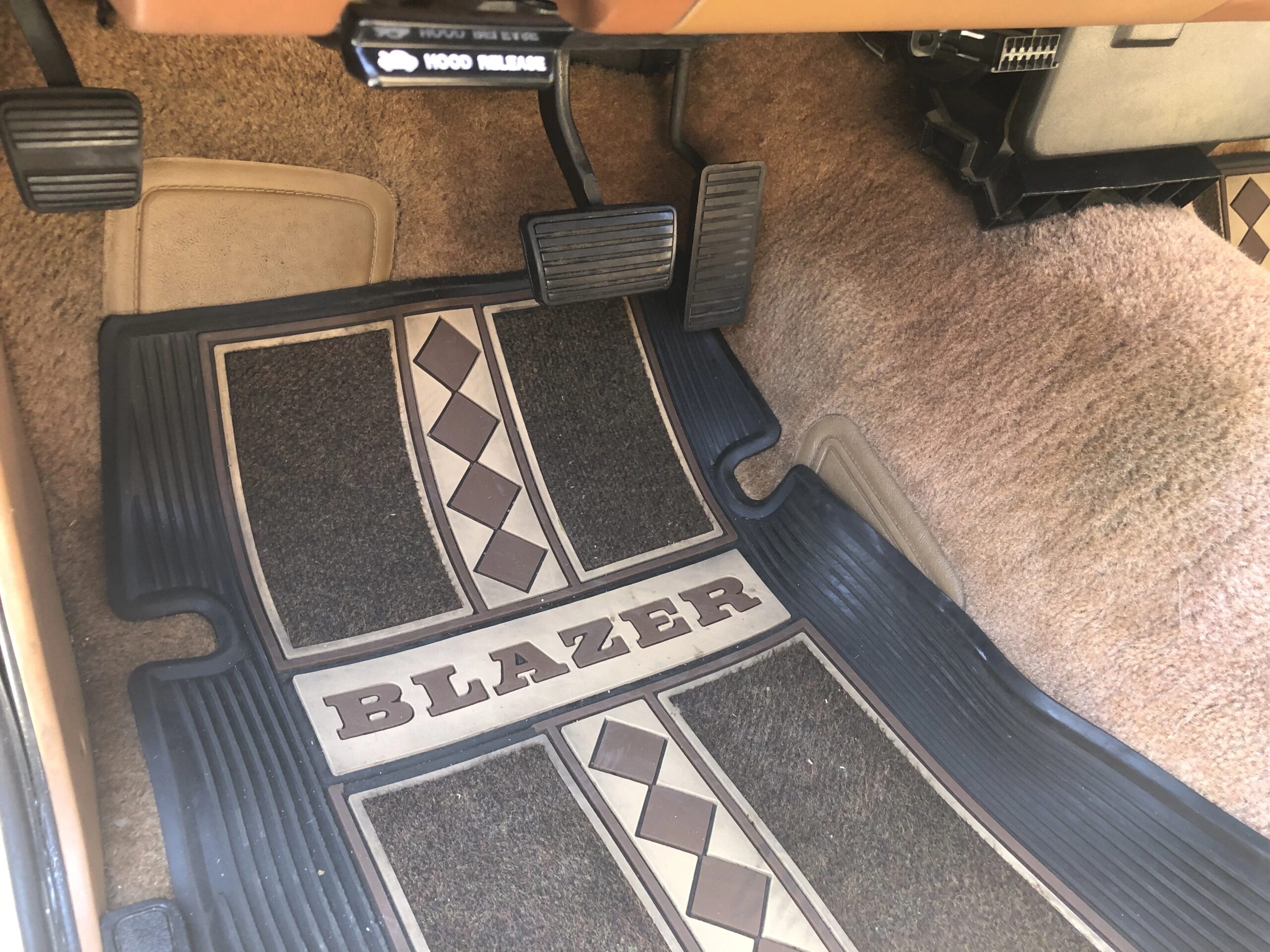 Chevrolet-S10-blazer-2wd-2-door-1988-White-Beige-6