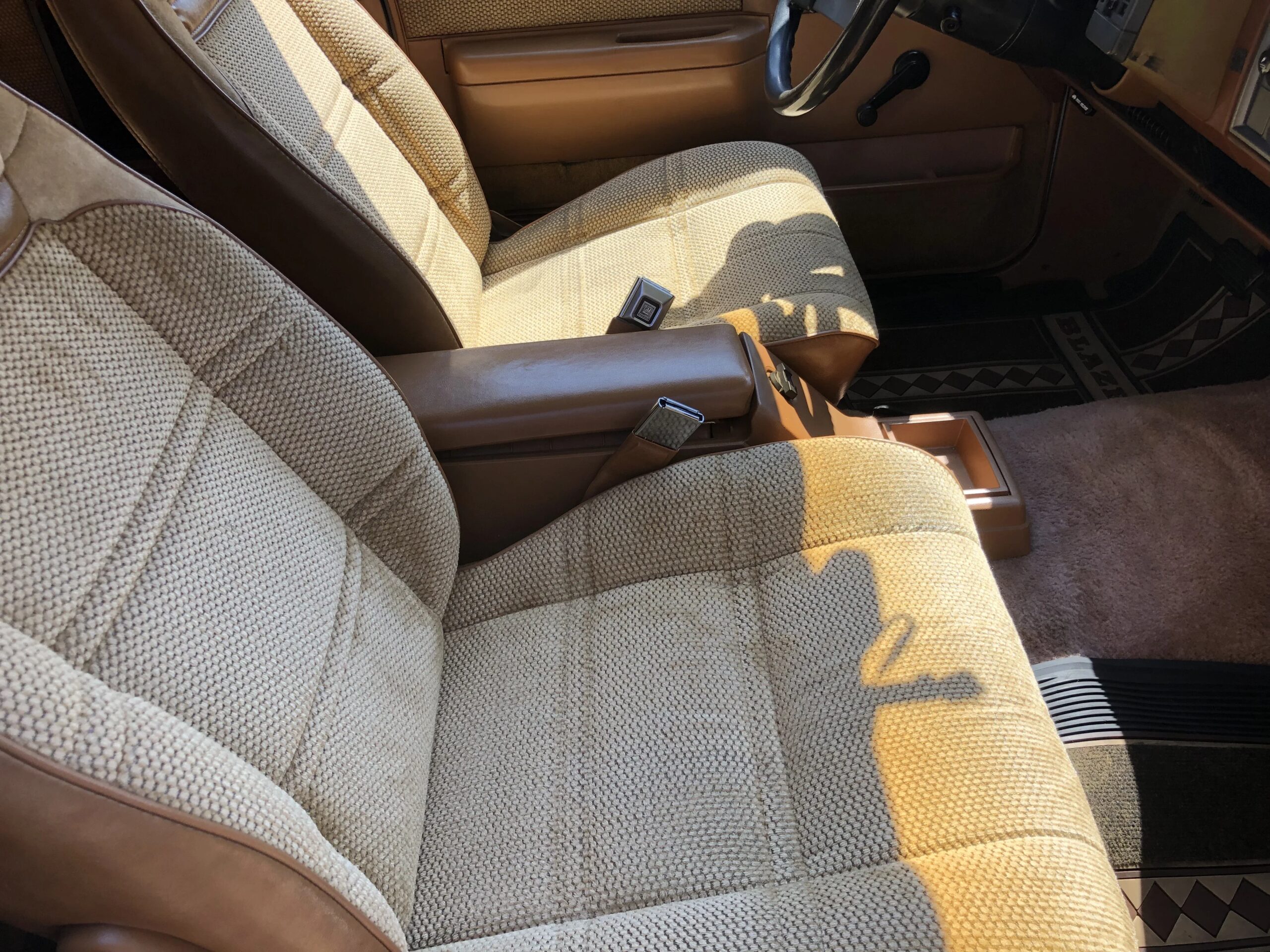 Chevrolet-S10-blazer-2wd-2-door-1988-White-Beige-9