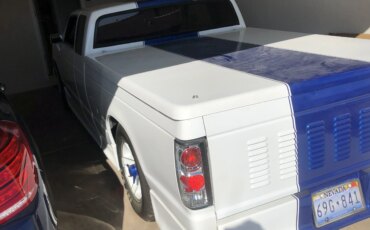 Chevrolet-S10-pickup-2wd-extended-cab-1985-White-Black-1
