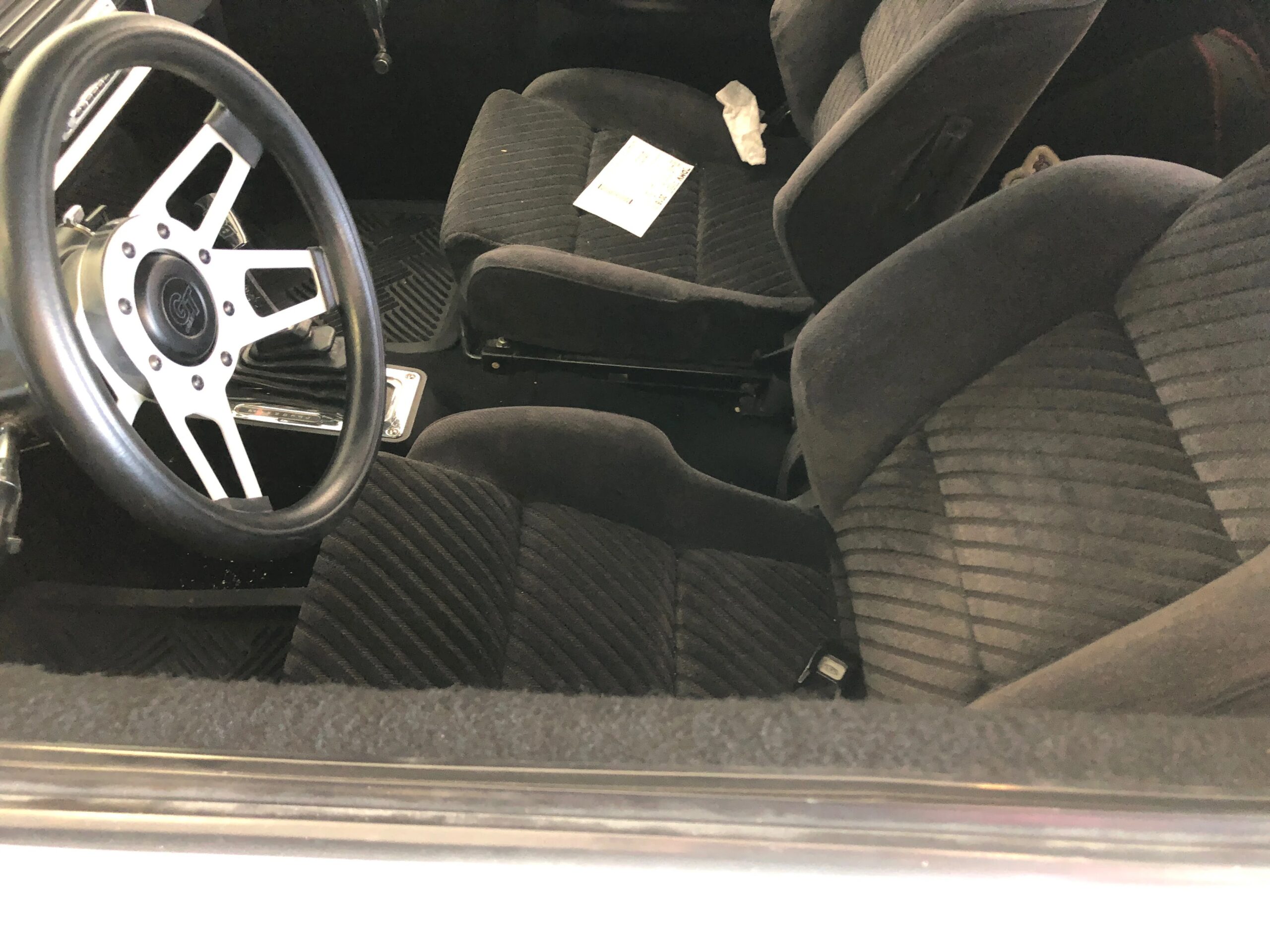 Chevrolet-S10-pickup-2wd-extended-cab-1985-White-Black-5