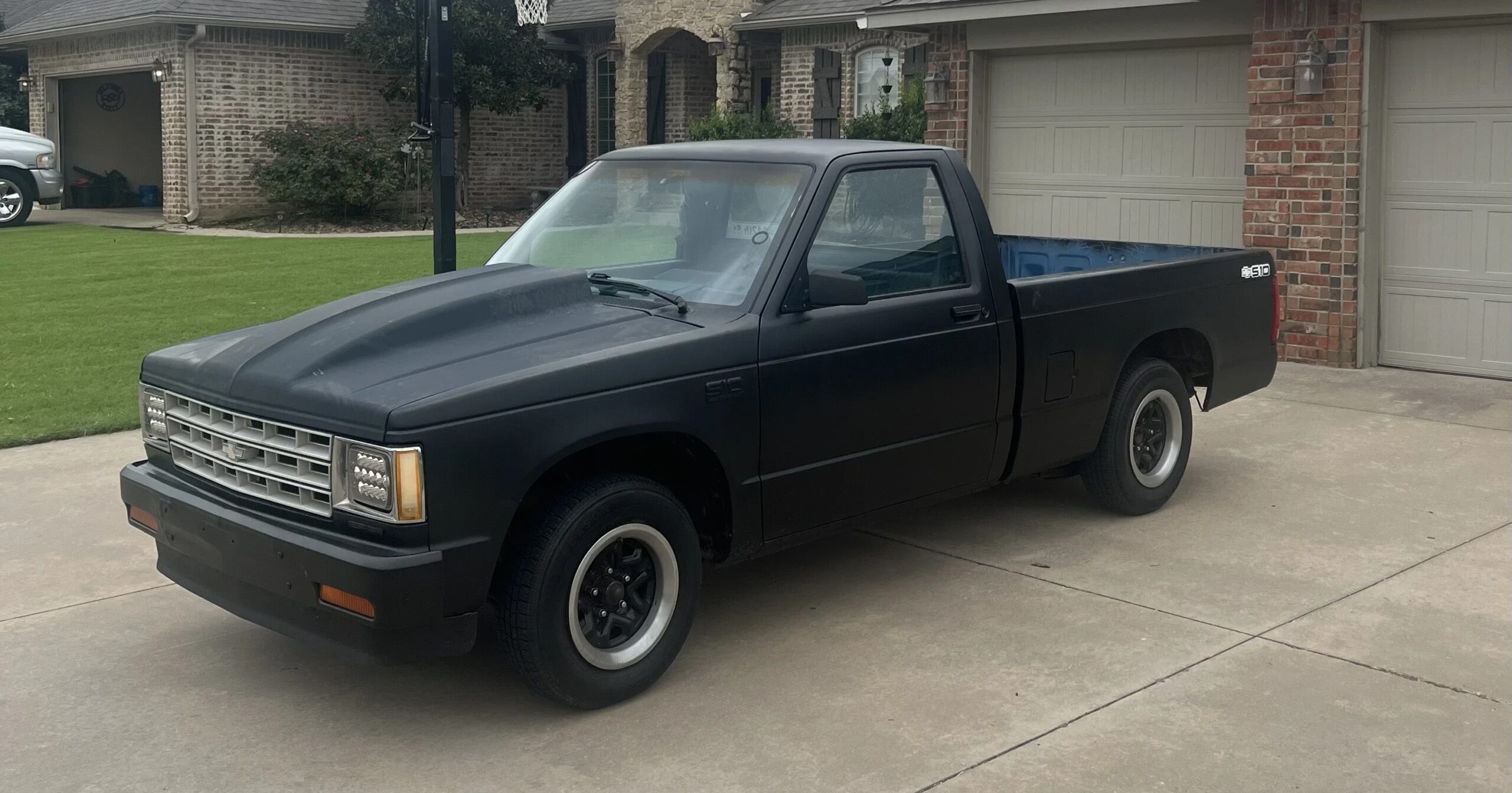 Chevrolet-S10-pickup-2wd-regular-cab-1987-Black-Blue-1