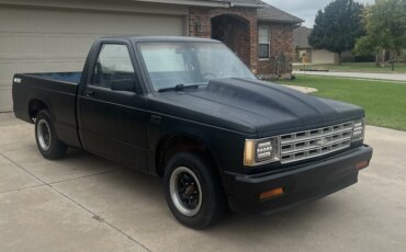 Chevrolet-S10-pickup-2wd-regular-cab-1987-Black-Blue-2