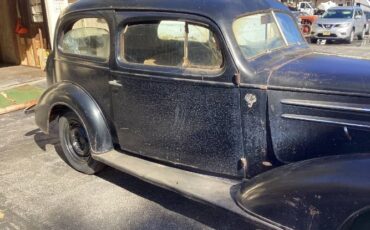 Chevrolet-Sedan-1936-Black-10