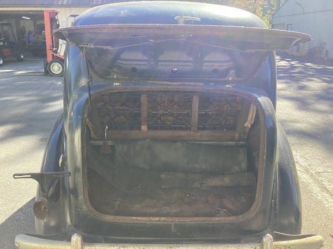 Chevrolet-Sedan-1936-Black-2