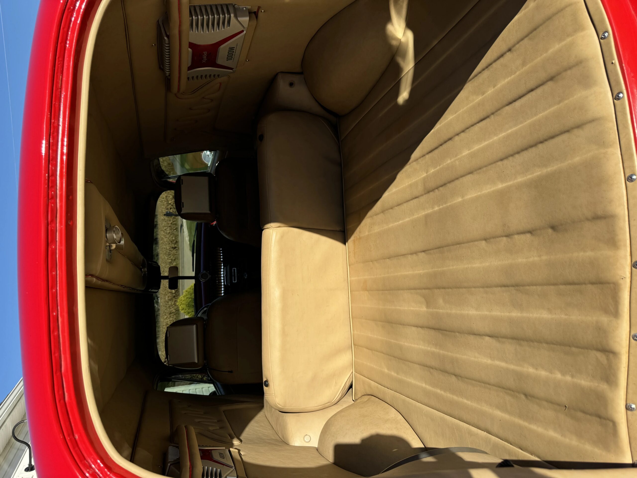 Chevrolet-Sedan-delivery-1952-Red-Beige-17