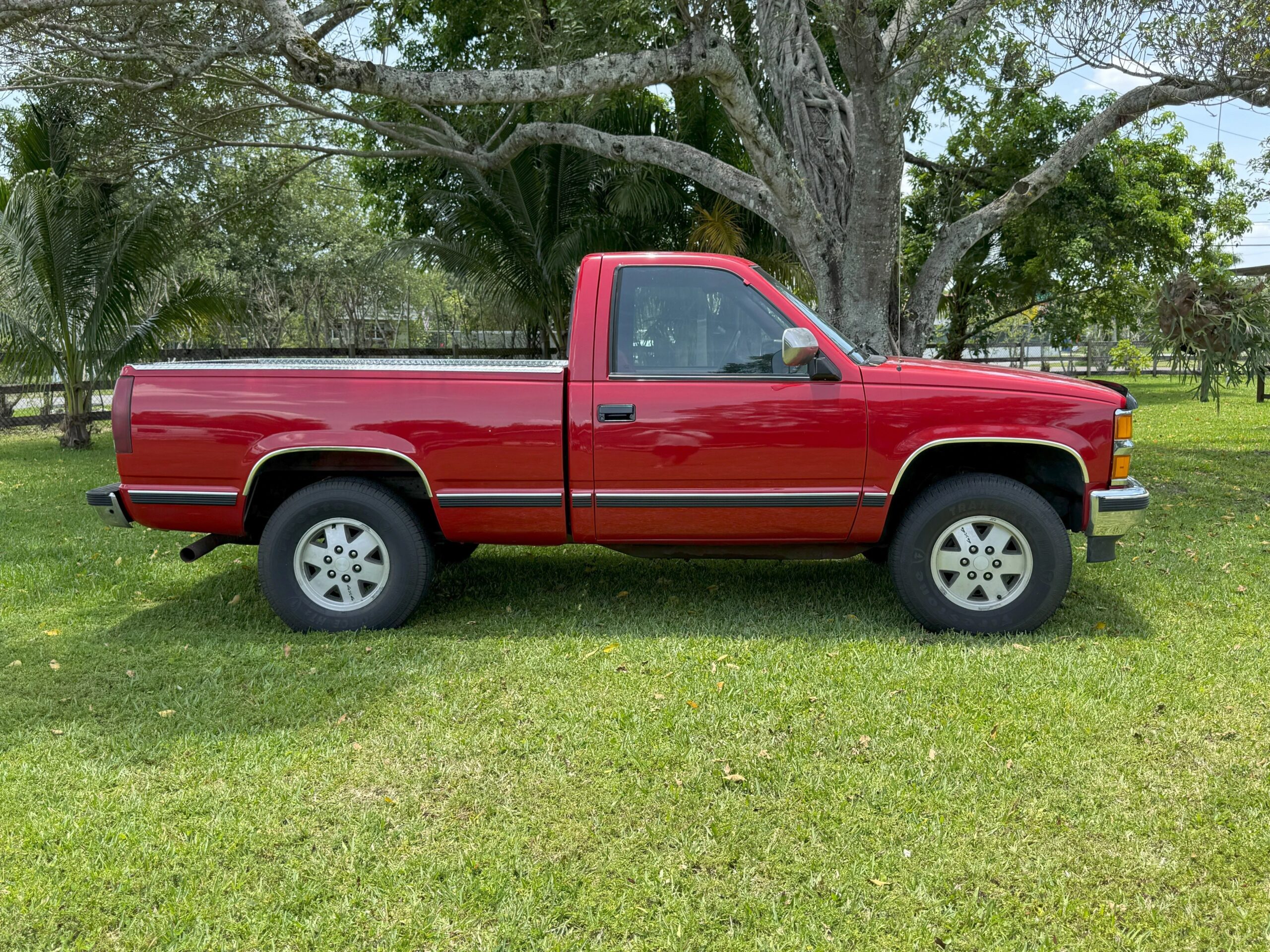 Chevrolet-Silverado-1500-1989-Red-Red-11