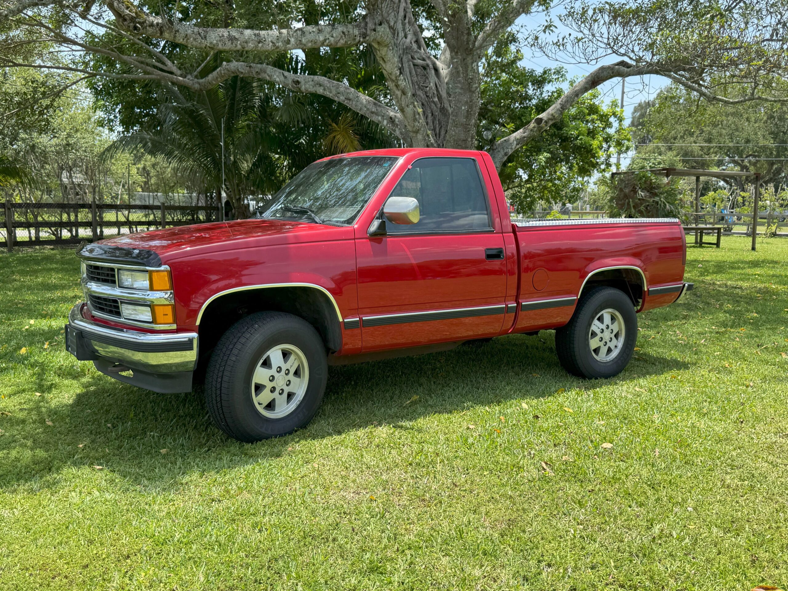 Chevrolet-Silverado-1500-1989-Red-Red-3