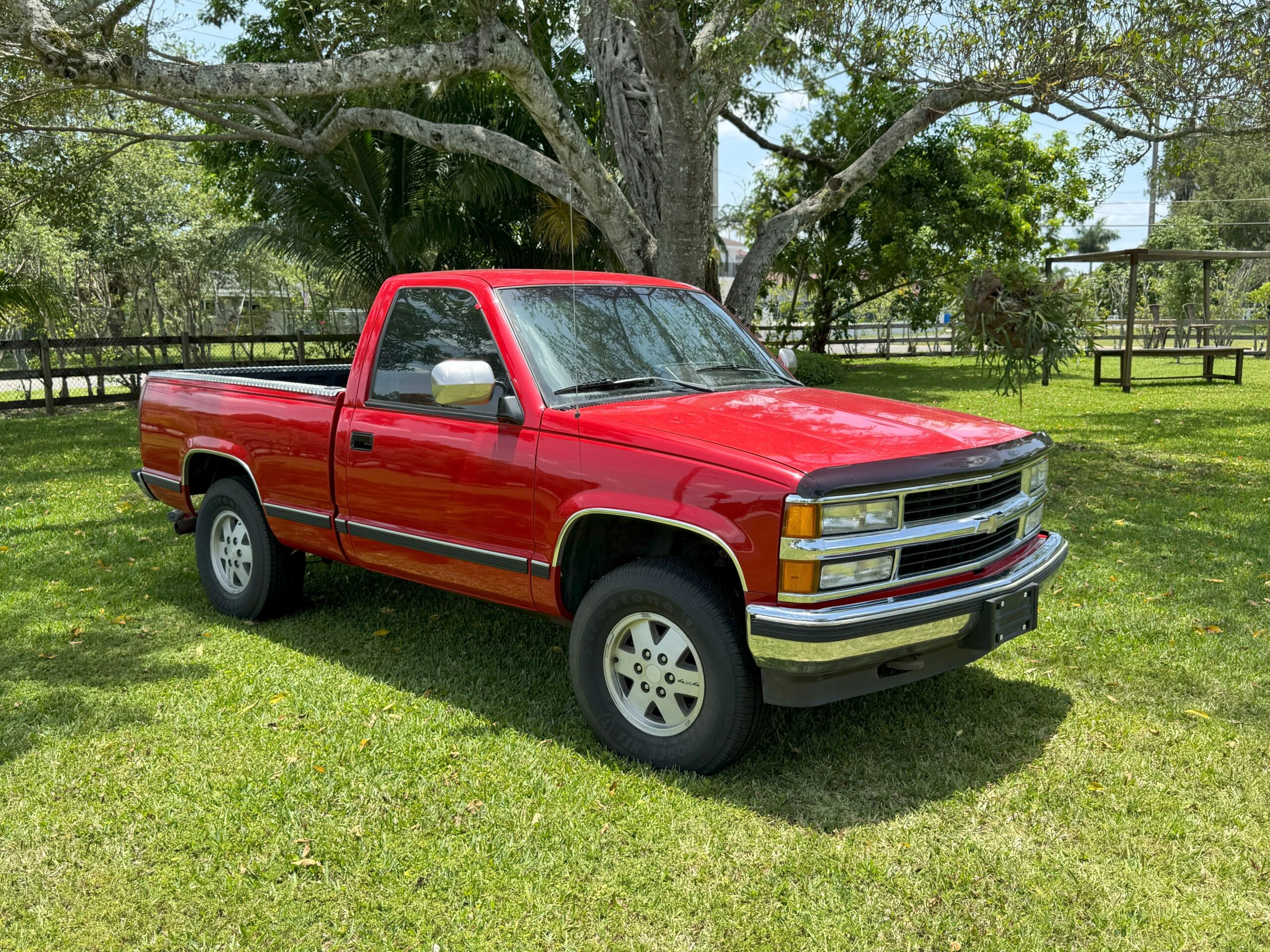 Chevrolet-Silverado-1500-1989-Red-Red