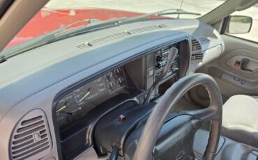 Chevrolet-Silverado-1500-1996-Standard-Cab-Pickup-10