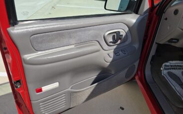 Chevrolet-Silverado-1500-1996-Standard-Cab-Pickup-11