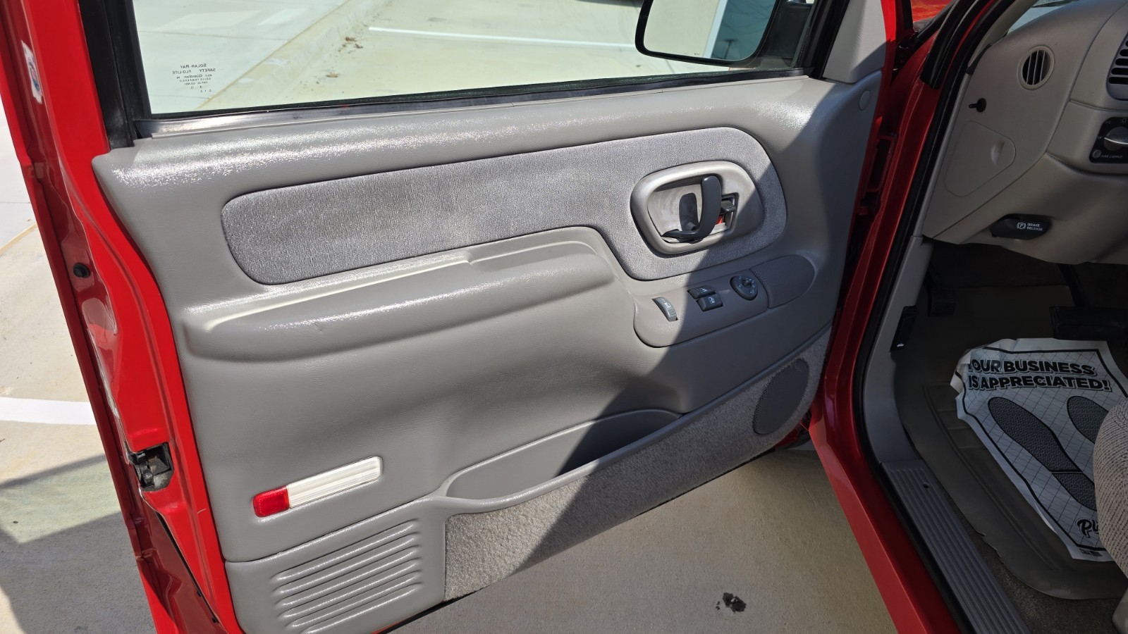 Chevrolet-Silverado-1500-1996-Standard-Cab-Pickup-11