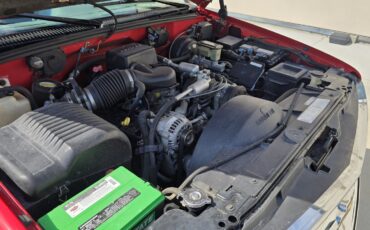 Chevrolet-Silverado-1500-1996-Standard-Cab-Pickup-14