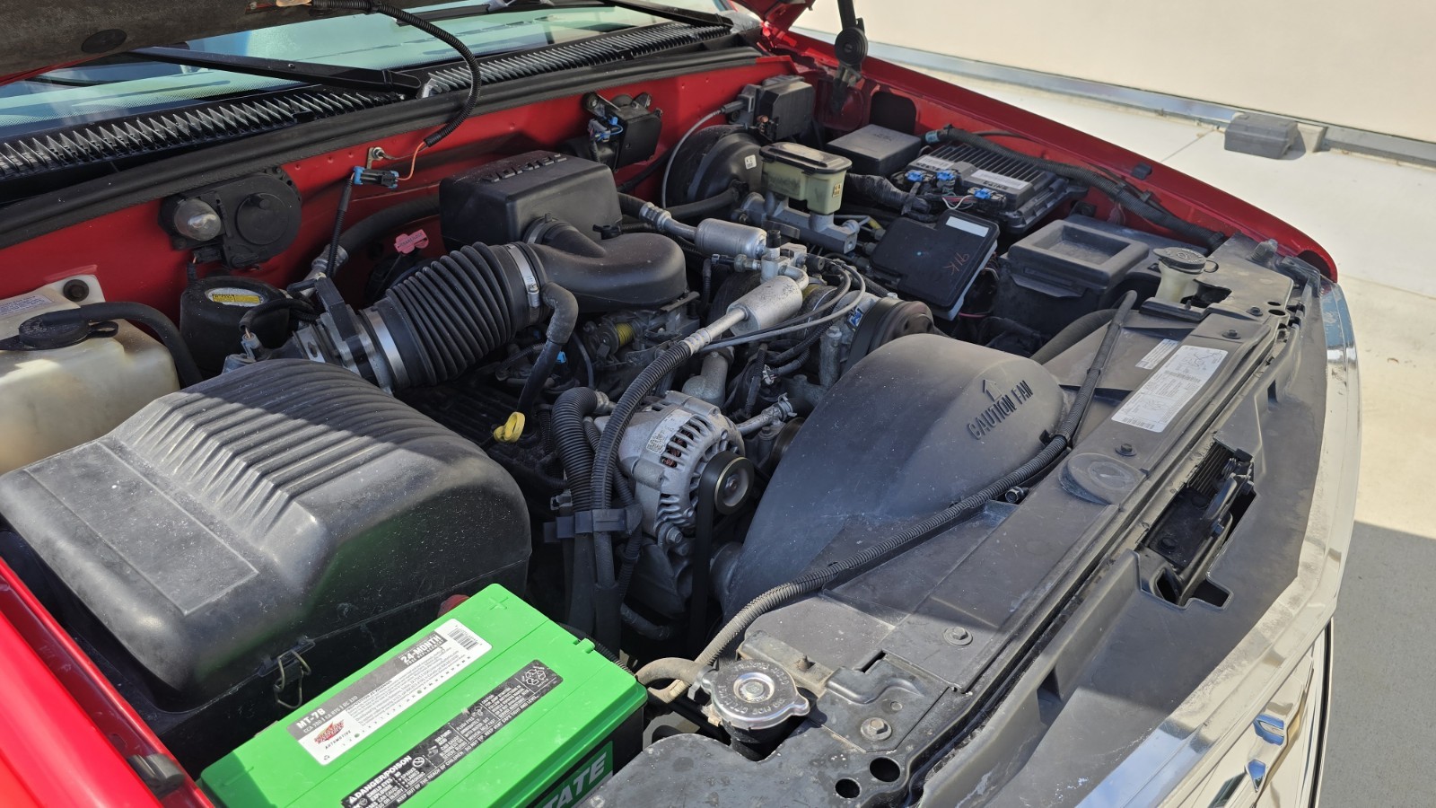 Chevrolet-Silverado-1500-1996-Standard-Cab-Pickup-14
