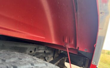 Chevrolet-Silverado-1500-1996-Standard-Cab-Pickup-21