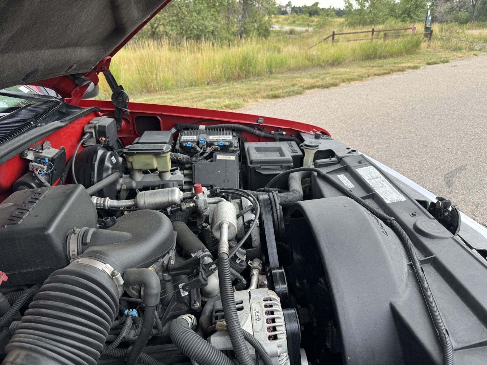 Chevrolet-Silverado-1500-1996-Standard-Cab-Pickup-26