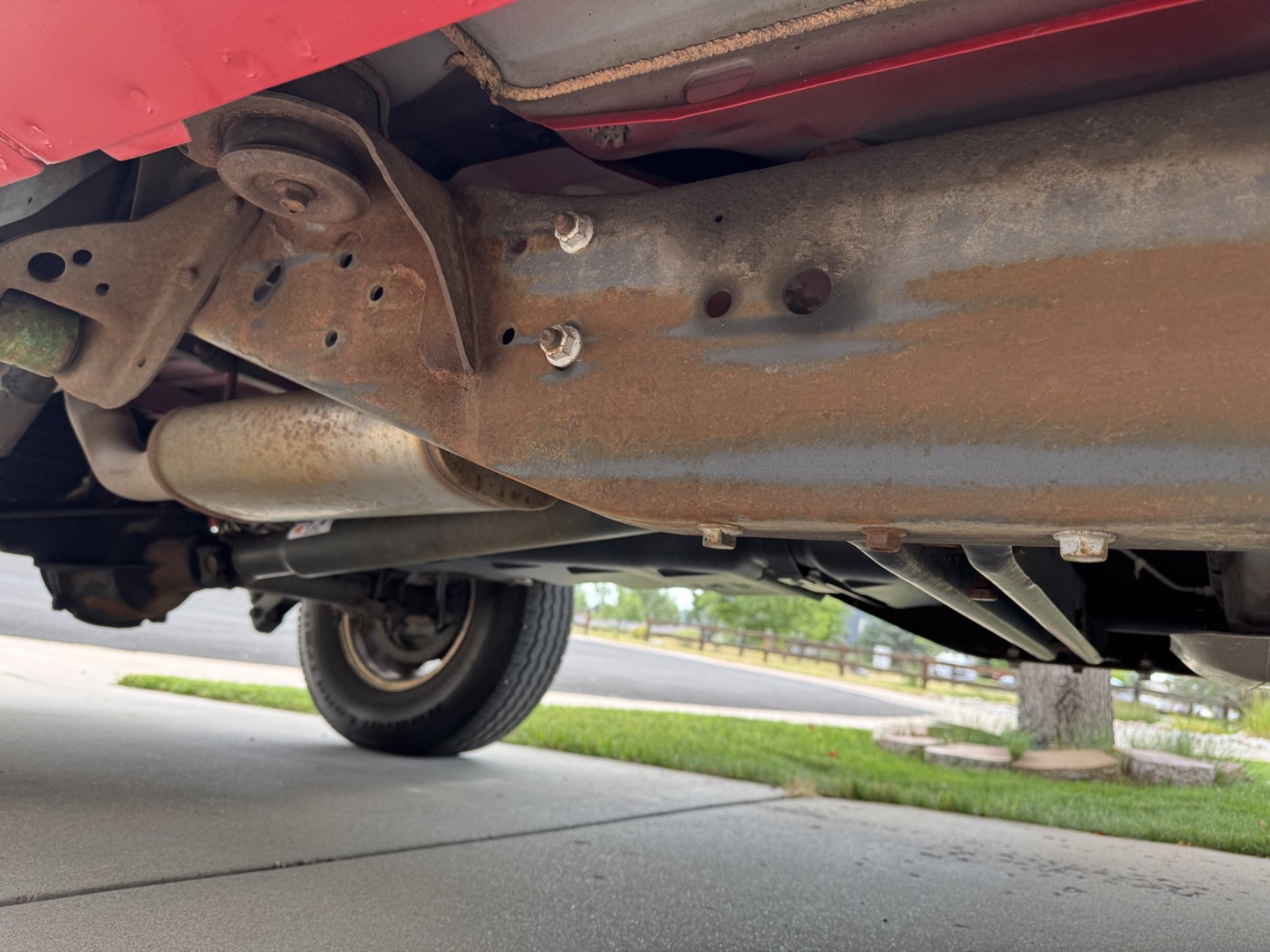 Chevrolet-Silverado-1500-1996-Standard-Cab-Pickup-32