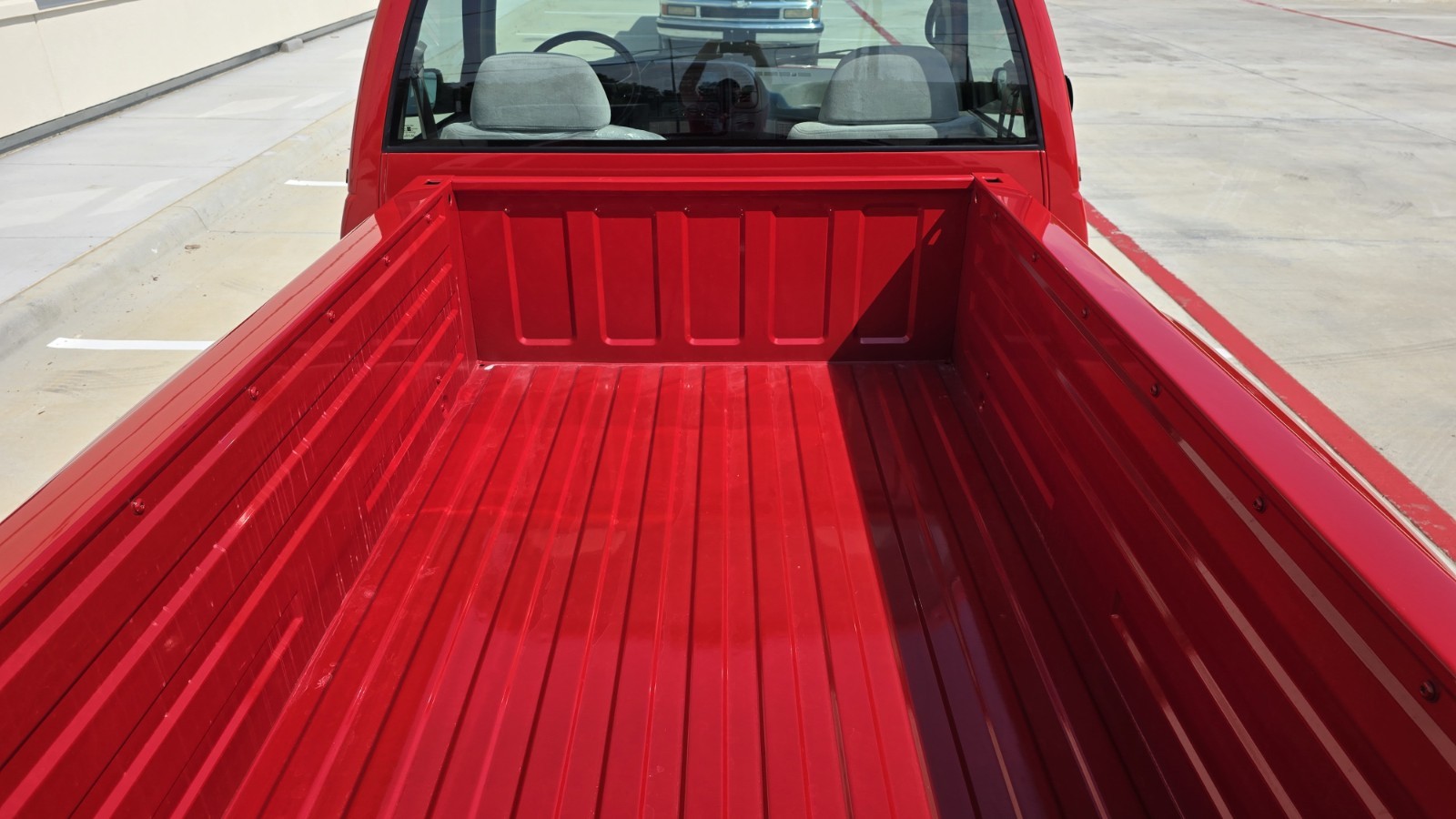 Chevrolet-Silverado-1500-1996-Standard-Cab-Pickup-4