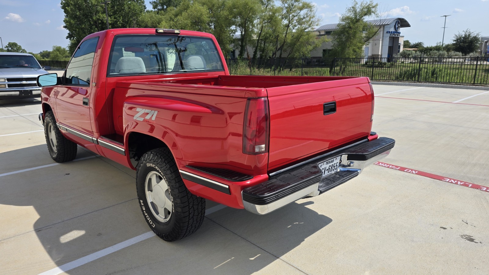Chevrolet-Silverado-1500-1996-Standard-Cab-Pickup-5