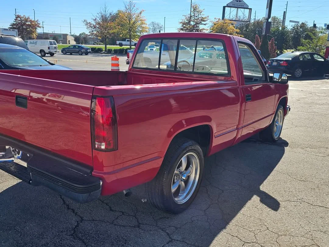 Chevrolet-Silverado-1500-2wd-regular-cab-1991-Red-Tan-3