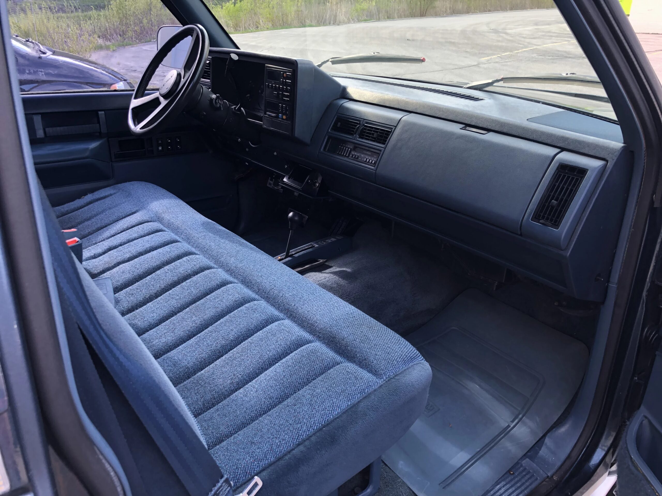 Chevrolet-Silverado-1500-4x4-regular-cab-1988-Blue-Blue-14