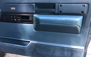 Chevrolet-Silverado-1500-4x4-regular-cab-1988-Blue-Blue-15