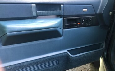 Chevrolet-Silverado-1500-4x4-regular-cab-1988-Blue-Blue-16